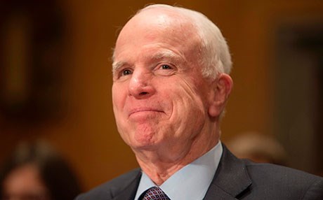 Senatorê amerîkî John McCain tûşî penceşêra mejî bû