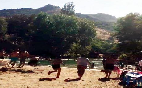 Asker - PKK çatışması tatilcileri korkuttu