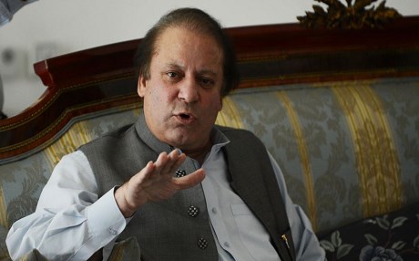 Pakistan Başbakanı görevden alındı!