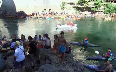 رکابەرییەکانی پاڵەوانێتی خۆهەڵدانە نێو ئاو لە بۆسنە و هێرسک بەڕێوەچوو