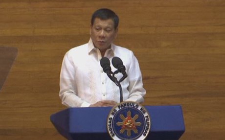 رۆدریگۆ دوتێرتێ؛ ئەو سەرۆکەی بەردەوام جنێو دەدات