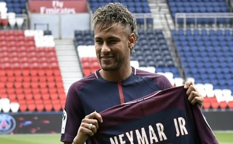 Yeni forması satış rekoru kırdı