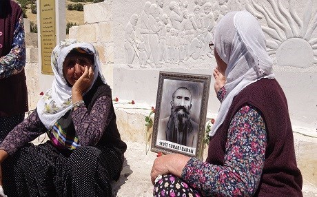 DÊRSIM – Piştî 79 salan ji bo qurbaniyên Sekesûrê goristan hate çêkirin