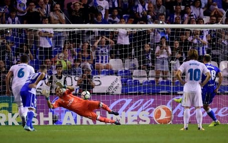 کەیلۆر ناڤاس دوو ریکۆردی تۆمارکرد