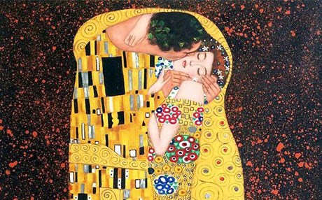 یەکەم ماچ حەرام نییە!