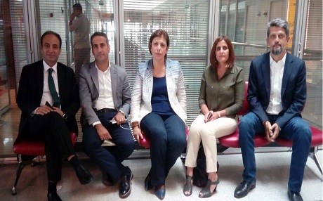 HDP, Anayasa Mahkemesi'nde nöbet başlattı