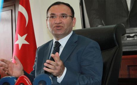 Bekir Bozdag: Yên dibêjin MÎT tevlî bûyera Parîsê bûye buxtanan dikin
