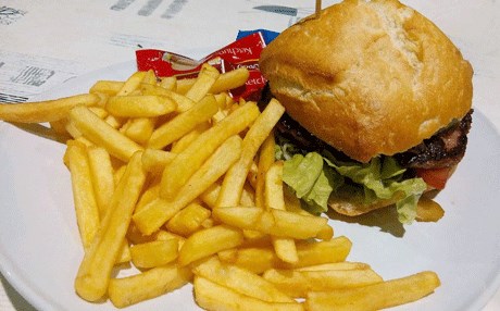 پزیشکانی ئەمریکا لە خۆراکی منداڵان نیگەرانن