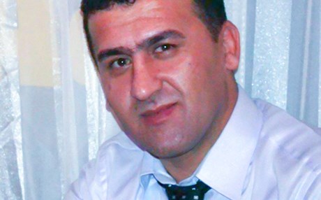 رزگار ئەمین نژاد: چیرۆكنووسانی كورد هێشتا گرفتاری كۆنترۆڵی گرووپە كۆمەڵایەتییەكانن