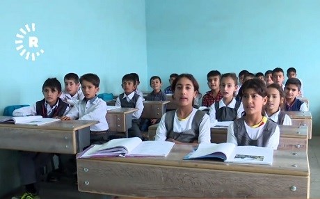 Erebên rojavayê Dîcleyê zarokên xwe dişînin dibistanên Kurdî