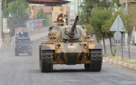 Qedexeya çûnûhatinê li 15 gundên Amedê hat ragihandin