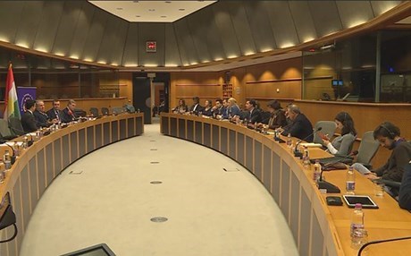 AP’den Kürtlere karşı Amerikan silahları kullanılmasına kınama