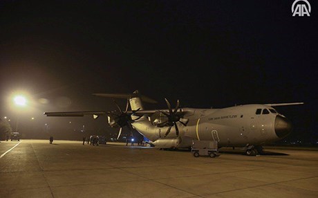 Tirkiyê firokeyeke alîkariya mirovî şand Kurdistanê