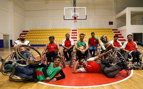 Werzîşvanên kêmendam ên Amedê dixwazin ji kêmendaman re bibin mînak