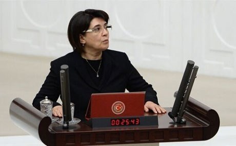 پەرلەمانی تورکیا دەنگ لەسەر چارەنووسی لەیلا زانا دەدات