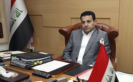 Iraklı Bakan: IŞİD'e saldırılar için para veriyoruz