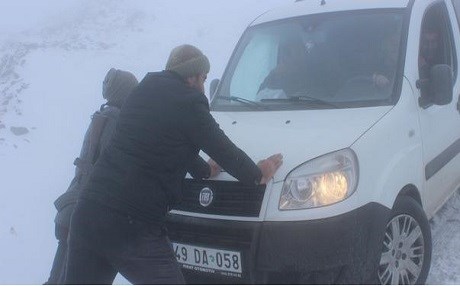 MUŞ - Kapanan yollar trafiğe açıldı