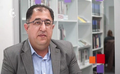 Romannivîs Heysem Hisên behsa hestên xwe yên biyaniyê dike