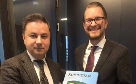 دلاوەر ئاژگەیی: داوامانکرد هۆڵەندا گوشار بخاتەسەر بەغدا بۆ گفتوگۆ لەگەڵ هەولێر