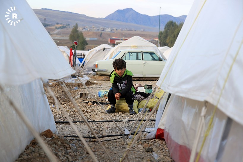 Zarokên Kirmaşanê zivistanê li derve derbas dikin