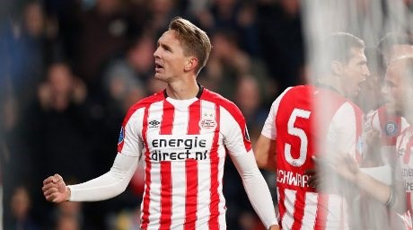 ئایندهۆڤن جێگەی خۆی لە پێشەنگی خولی هۆڵەندا بەهێزترکرد