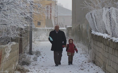 Ağrı'da soğuk hava ve sis hakim