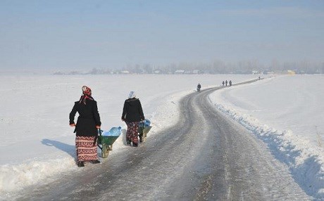 Dondurucu soğukta su çilesi