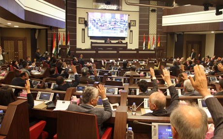 Bierebkirina deverên Kurdistanî bû mijara parlamentoyê