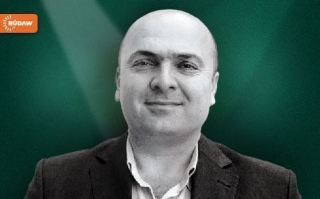 لە داخان ژنەكەی تەڵاق دا