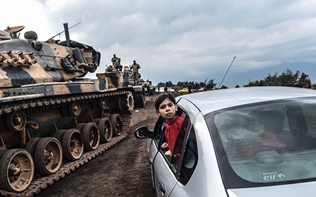 Berpirsekî Rûsî: Zêdetirî hezar jin û zarok ji Efrînê koçber bûn