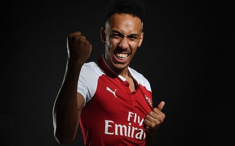Arsenal Aubameyang’ı kaptı