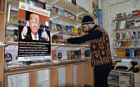 Ağrılı kitapçı, Trump'ı Patnoslu yaptı