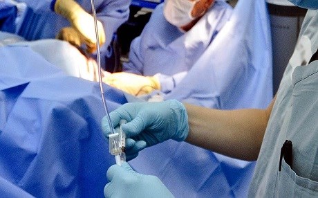 Başlık parası için gelinin böbreğini sattı