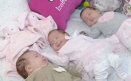 لە بۆسنە سیانەیەکی لەیەکچوو لەدایکدەبێت