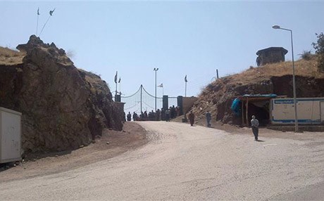 نوێنەری 8 وەزارەتی عێراق سەردانی دەروازەی سنووری تەوێڵە دەكەن