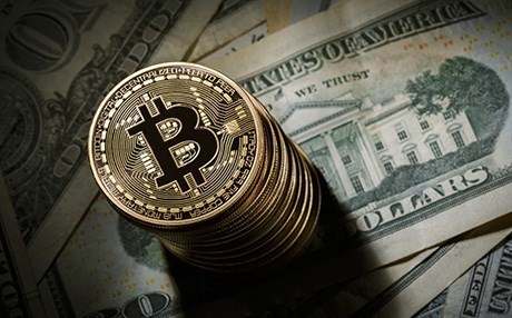 Bitcoin 10 bin doların üzerine tırmandı