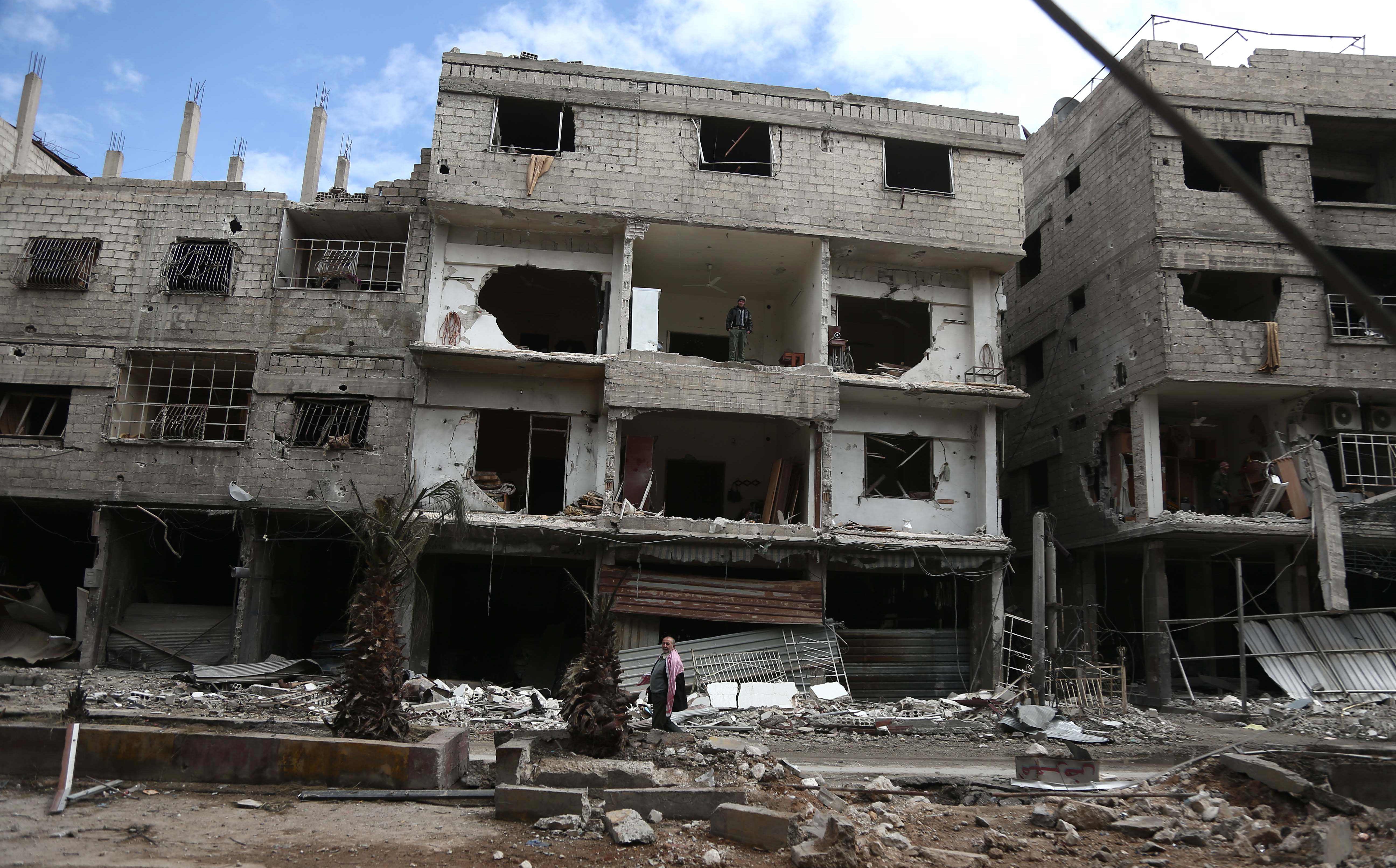 Fresh violence mars first day of Syria enclave 'truce'