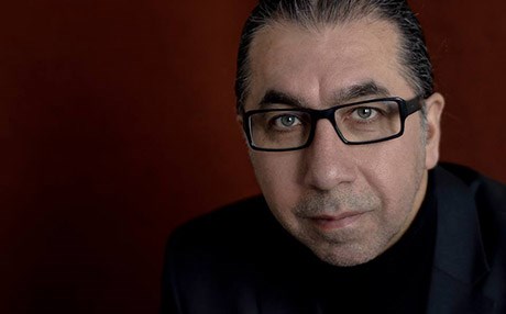 دانا رەئووف شانۆی (من و تۆ لەگەڵ بادا) بڵاودەكاتەوە