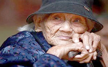 Yaşlılar cezaevine girmek için suç işliyor