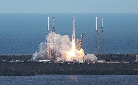 SpaceX kargo kapsülü uzaya fırlatıldı