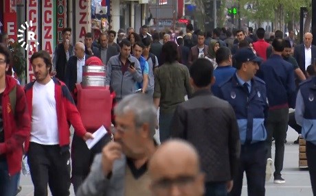 AMED - 722 karmendên şaredariyan bê sedem ji kar hatin avêtin
