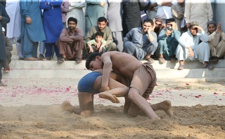 100 yıllık gelenek: Kum güreşleri!