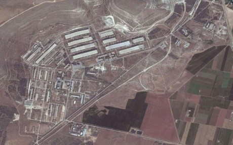 ‘Sûriye balafirxane û binkeyên leşkerî vala dike’