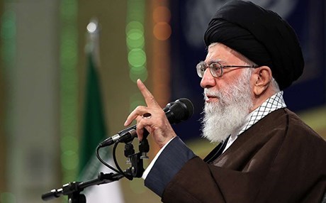 Rêberê Îranê: Trump, Macron û May tawankar in