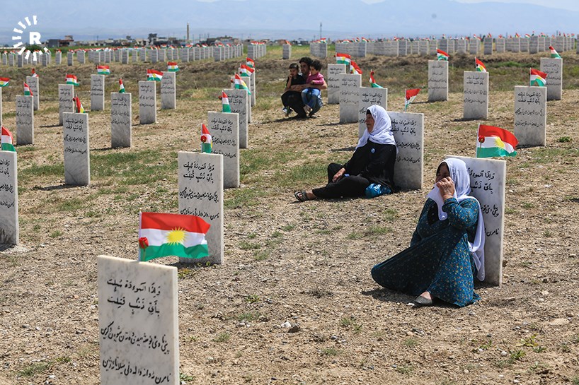 ENFAL - Şehitler mezarları başında anıldı