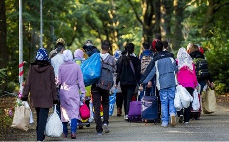 Mültecilere tuvalet temizleme zorunluluğu