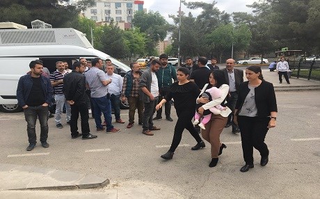 Ayşe öğretmen cezaevine girdi