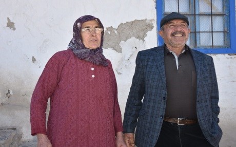 Muhtarlık için eşiyle yarışacak