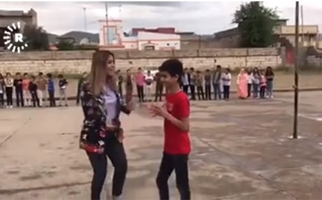 دەشنێ موراد لە عەرەبەت ژوورێکی هونەری دەکاتەوە