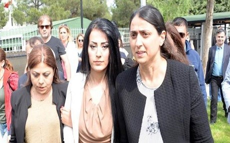 Ayşe öğretmen yine cezaevine girecek